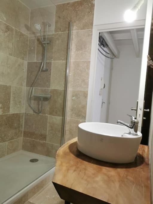 Nid Douillet A Quelques Pas De La Gare. Apartment Каркасон Екстериор снимка